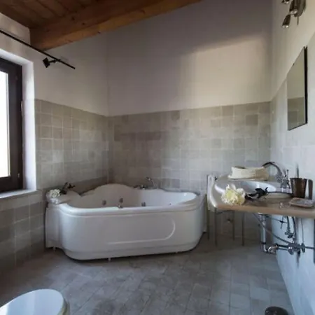 Lägenhet Charming Retreat In San Savino *