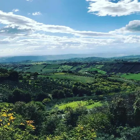 Lägenhet Charming Retreat In San Savino Ascoli Piceno